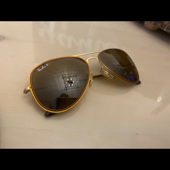 Ray Ban Aviators - Picture 2 of 6